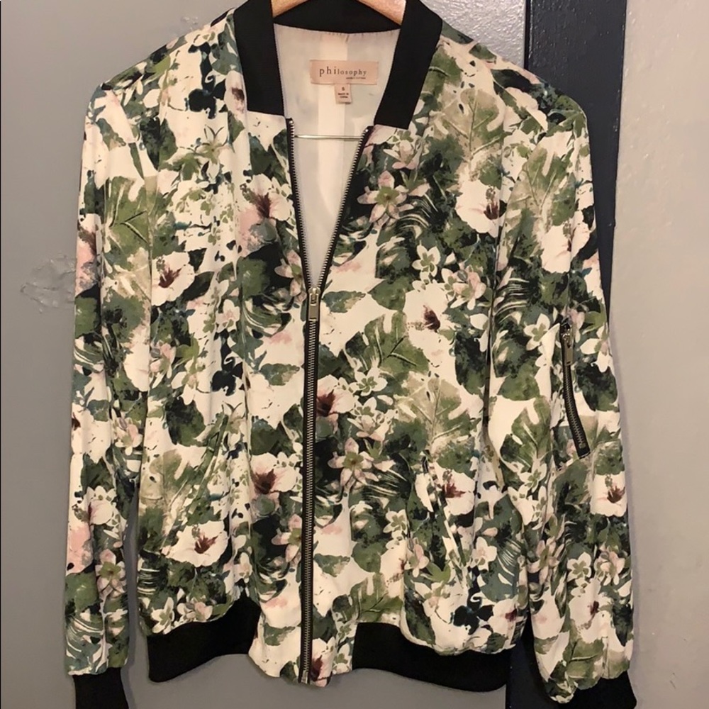 Stylish Jacket - Picture 1 of 3